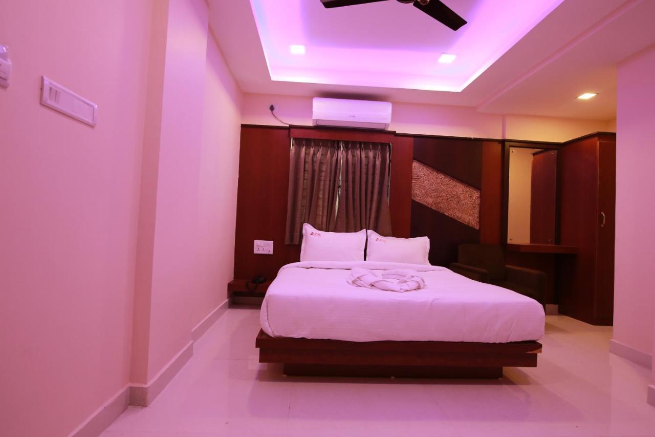 Hotel Apple Suites Bangalore Exterior foto