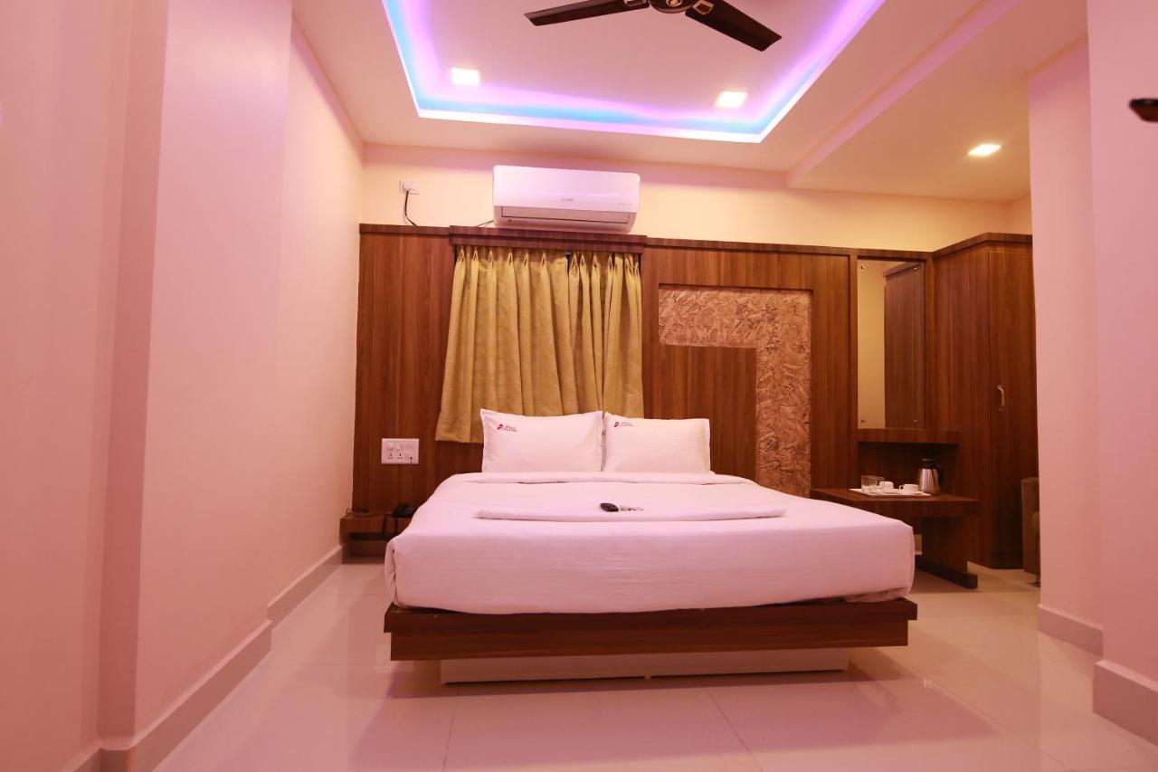 Hotel Apple Suites Bangalore Exterior foto